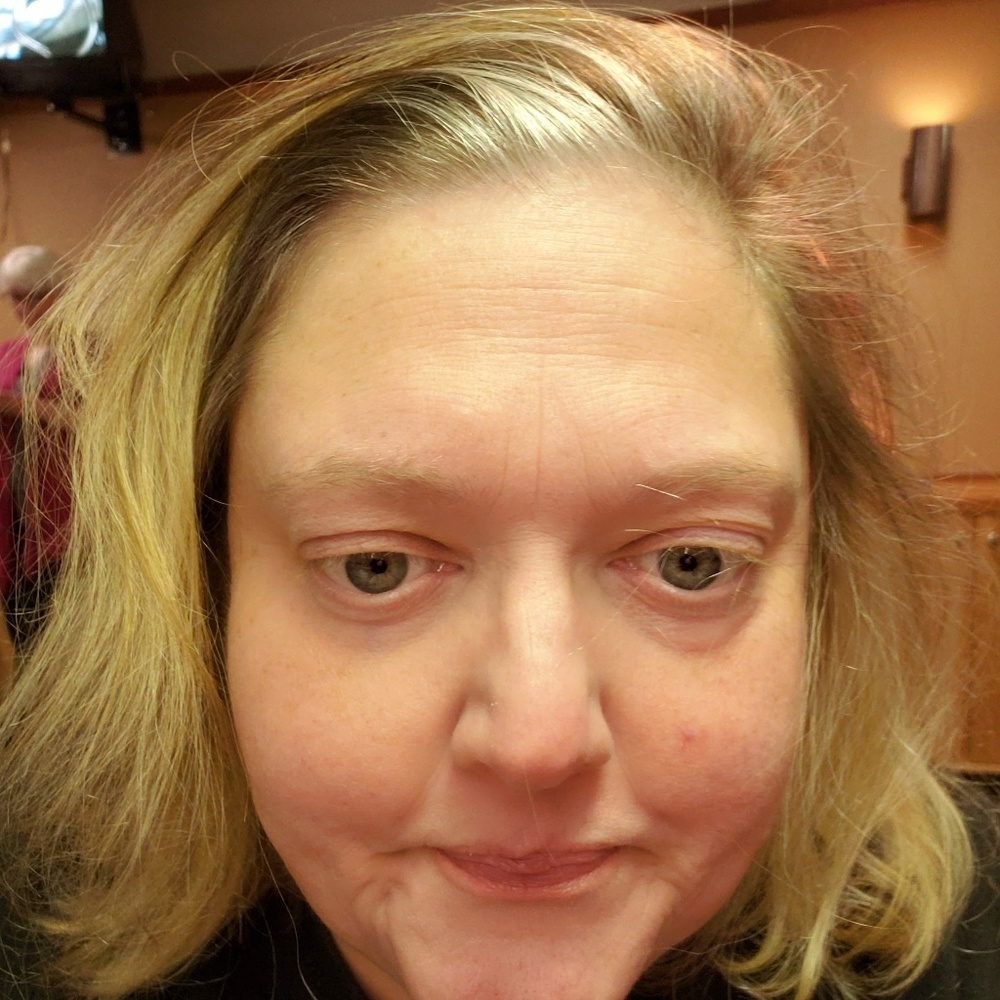 Meet your Posher, Liz